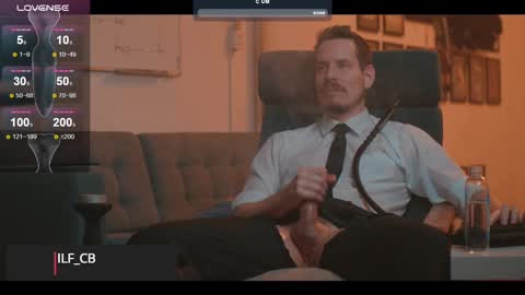 Snapshot of the_dilf chatting on February 25, 11:08 am The DILF -  online show from February 25, 11:08 am