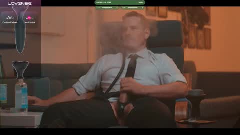 Snapshot of the_dilf chatting on September 28, 1:16 pm The DILF -  online show from September 28, 1:16 pm