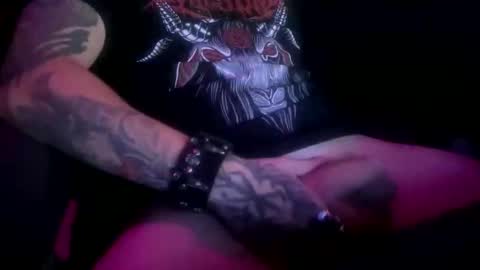 Snapshot of the_dizzy chatting on October 25, 12:51 am Sinner online show from October 25, 12:51 am