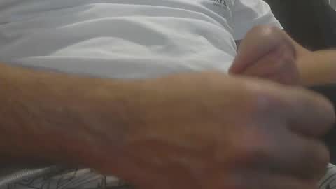 Snapshot of the_dude2000 chatting on November 3, 6:58 am the_dude2000 online show from November 3, 6:58 am