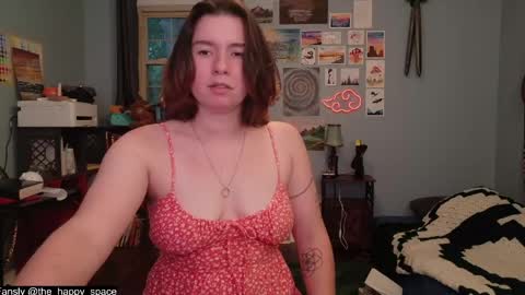 Snapshot of the_happy_space chatting on May 21, 12:17 am MATERNITY LEAVE online show from May 21, 12:17 am