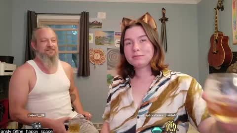 Snapshot of the_happy_space chatting on June 8, 12:14 am MATERNITY LEAVE online show from June 8, 12:14 am