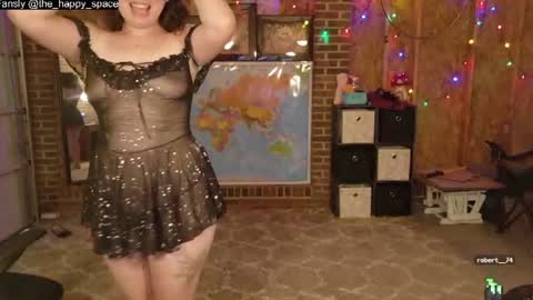 Snapshot of the_happy_space chatting on July 4, 12:28 am MATERNITY LEAVE online show from July 4, 12:28 am