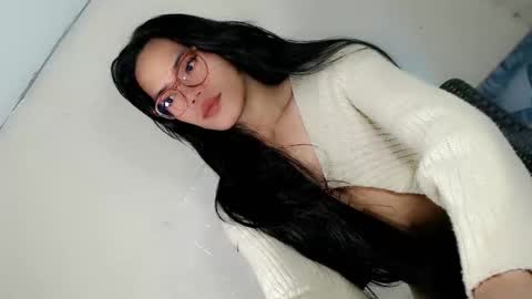 the_horny_bella online show from March 3, 12:55 pm