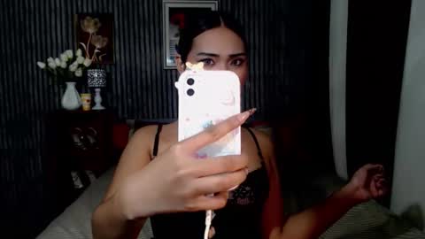 IG Lisa Avery Monroe online show from January 17, 9:29 pm