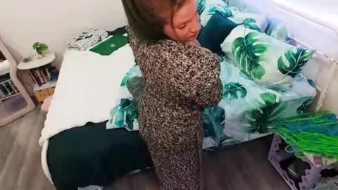 lina luna online show from January 19, 6:06 am