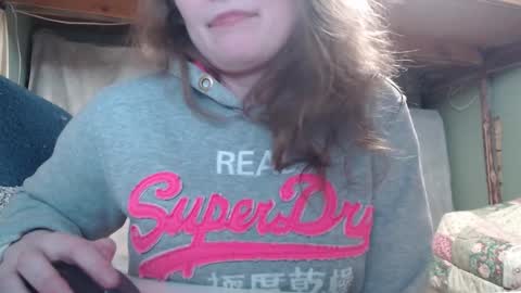 Snapshot of the_prettywondder chatting on February 2, 1:21 pm Ekye online show from February 2, 1:21 pm