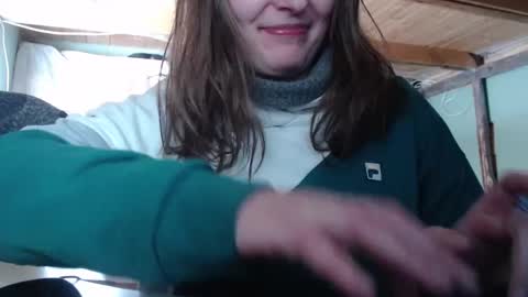 Snapshot of the_prettywondder chatting on March 12, 8:42 am Ekye online show from March 12, 8:42 am