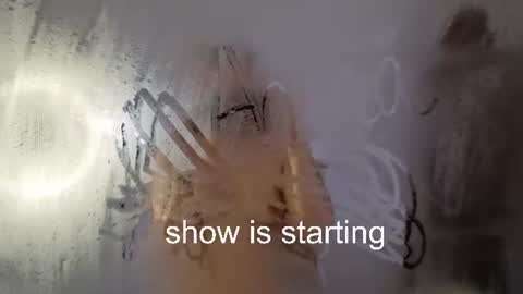 Snapshot of the_pussy_boulevard chatting on June 13, 1:03 am Anna online show from June 13, 1:03 am