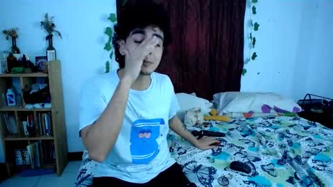 Snapshot of the_r00m chatting on October 29, 10:55 pm Jaime  Angela online show from October 29, 10:55 pm