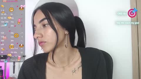 Andrea online show from October 17, 9:17 pm