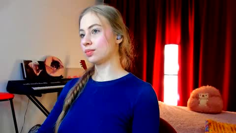 Ally    STREAMING ON TWITCH NOW Check my Twitter for updates online show from March 7, 4:15 pm