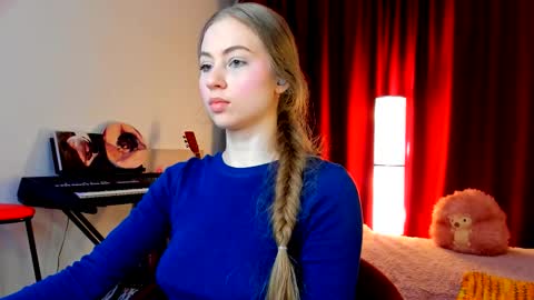 Ally    STREAMING ON TWITCH NOW Check my Twitter for updates online show from March 9, 3:54 am