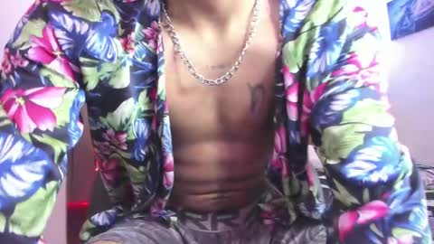 Snapshot of the_weed_guys chatting on December 30, 8:04 pm Danny online show from December 30, 8:04 pm