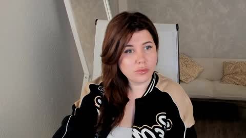 Thea online show from April 30, 1:39 pm