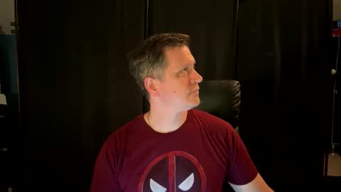 Snapshot of thebatandthecat10 chatting on June 5, 12:33 pm ISABELLA or MATT online show from June 5, 12:33 pm