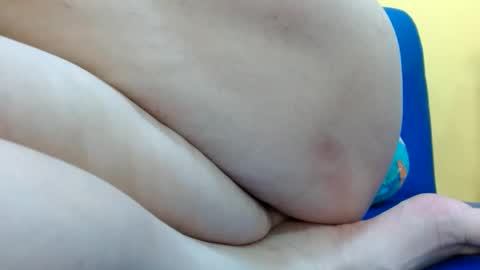 Snapshot of thebestpussyhairy chatting on October 3, 10:45 am    Karla    online show from October 3, 10:45 am