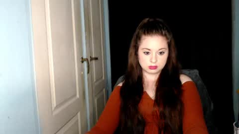 Snapshot of theblackdiamond194588 chatting on June 27, 1:50 pm raissa online show from June 27, 1:50 pm