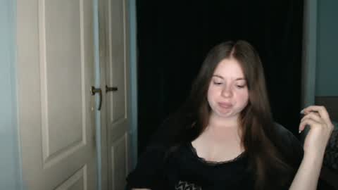 Snapshot of theblackdiamond194588 chatting on July 16, 1:50 pm raissa online show from July 16, 1:50 pm