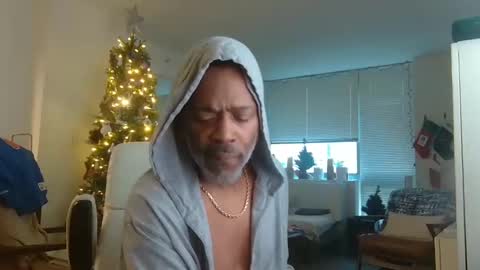 Snapshot of theblacklordmaster chatting on January 2, 2:24 pm theblacklordmaster online show from January 2, 2:24 pm