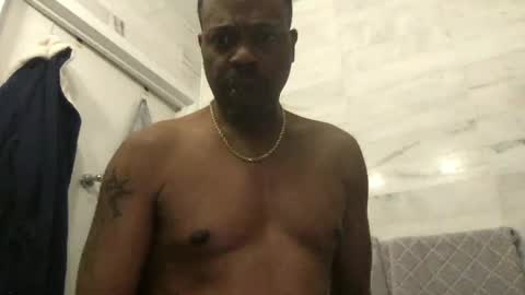 Snapshot of theblacklordmaster chatting on March 10, 11:53 am theblacklordmaster online show from March 10, 11:53 am