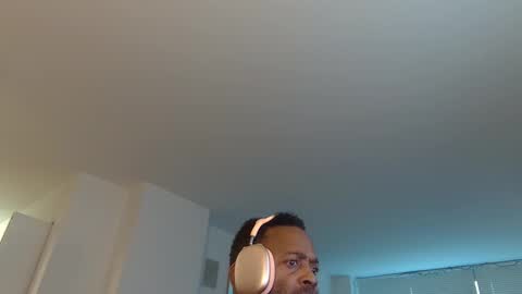 Snapshot of theblacklordmaster chatting on October 15, 5:24 pm theblacklordmaster online show from October 15, 5:24 pm