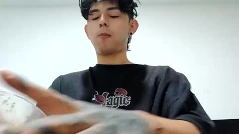 thebluesky_18 online show from October 16, 3:57 pm