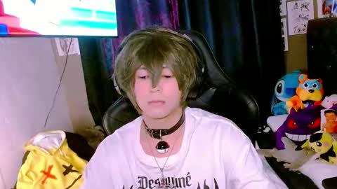 thebluesky_18 online show from June 6, 12:32 pm