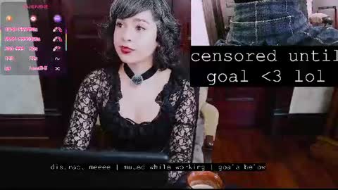 Snapshot of thecamwoman chatting on June 10, 6:40 pm Joan online show from June 10, 6:40 pm