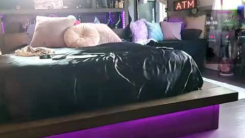 Thatcarrguyy online show from July 17, 2:29 am
