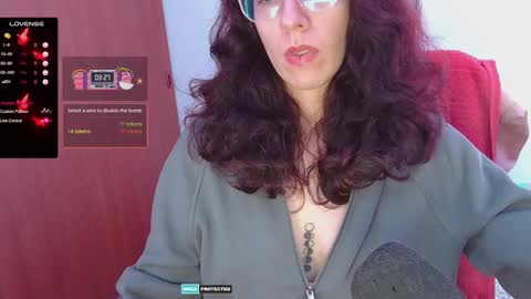 Paulette online show from February 21, 2:39 am