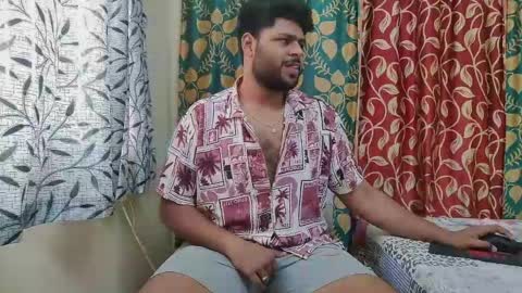 Snapshot of thecuteboyy chatting on May 16, 3:14 am thecuteboyy online show from May 16, 3:14 am