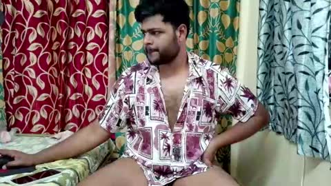 Snapshot of thecuteboyy chatting on May 21, 10:11 am thecuteboyy online show from May 21, 10:11 am