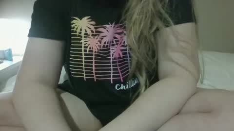 Kassandra Grant online show from January 6, 11:31 pm