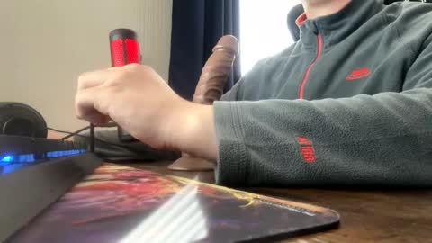 Snapshot of thedeepthroatking chatting on February 23, 10:39 am BigT online show from February 23, 10:39 am