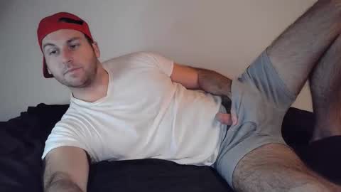 Theetwohander online show from November 21, 3:38 am