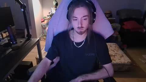 Snapshot of thefabuloussam chatting on December 10, 5:50 am Thefabulousam Independent Model online show from December 10, 5:50 am