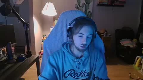 Snapshot of thefabuloussam chatting on December 16, 5:06 am Thefabulousam Independent Model online show from December 16, 5:06 am