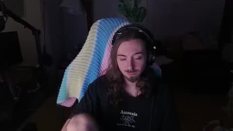 Snapshot of thefabuloussam chatting on February 13, 5:05 am Thefabulousam Independent Model online show from February 13, 5:05 am