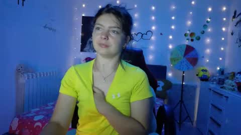 TheFarmergirl online show from September 25, 3:32 am