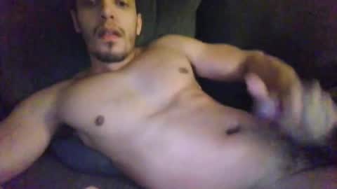 Snapshot of thegodbill4000 chatting on February 8, 11:45 pm Thegodbill4000 online show from February 8, 11:45 pm