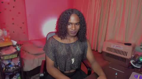 Snapshot of thegoldenbitch chatting on June 30, 12:11 am Goldie online show from June 30, 12:11 am
