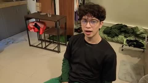 Green online show from March 28, 5:40 am