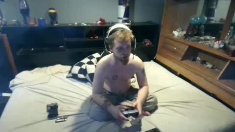 fuzzyfox online show from September 12, 6:57 am