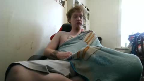 fuzzyfox online show from February 13, 6:15 pm