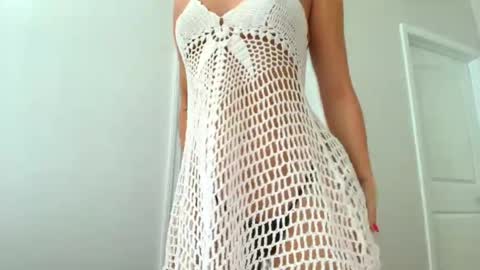 Snapshot of theislandgirl chatting on February 28, 5:04 pm Lily Marie online show from February 28, 5:04 pm