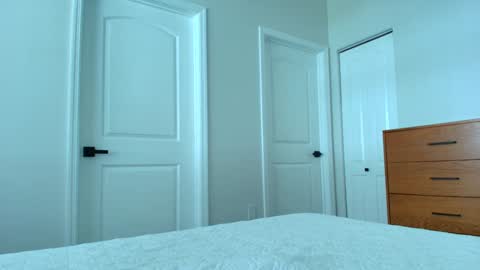 Snapshot of theislandgirl chatting on March 7, 7:49 pm Lily Marie online show from March 7, 7:49 pm