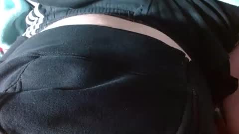 Liam online show from April 7, 9:48 pm