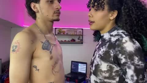 theking11220 online show from March 29, 3:50 am