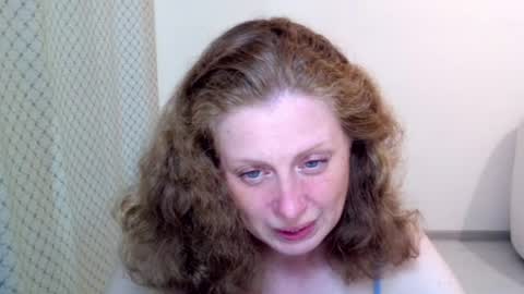 Ella online show from July 18, 6:34 pm